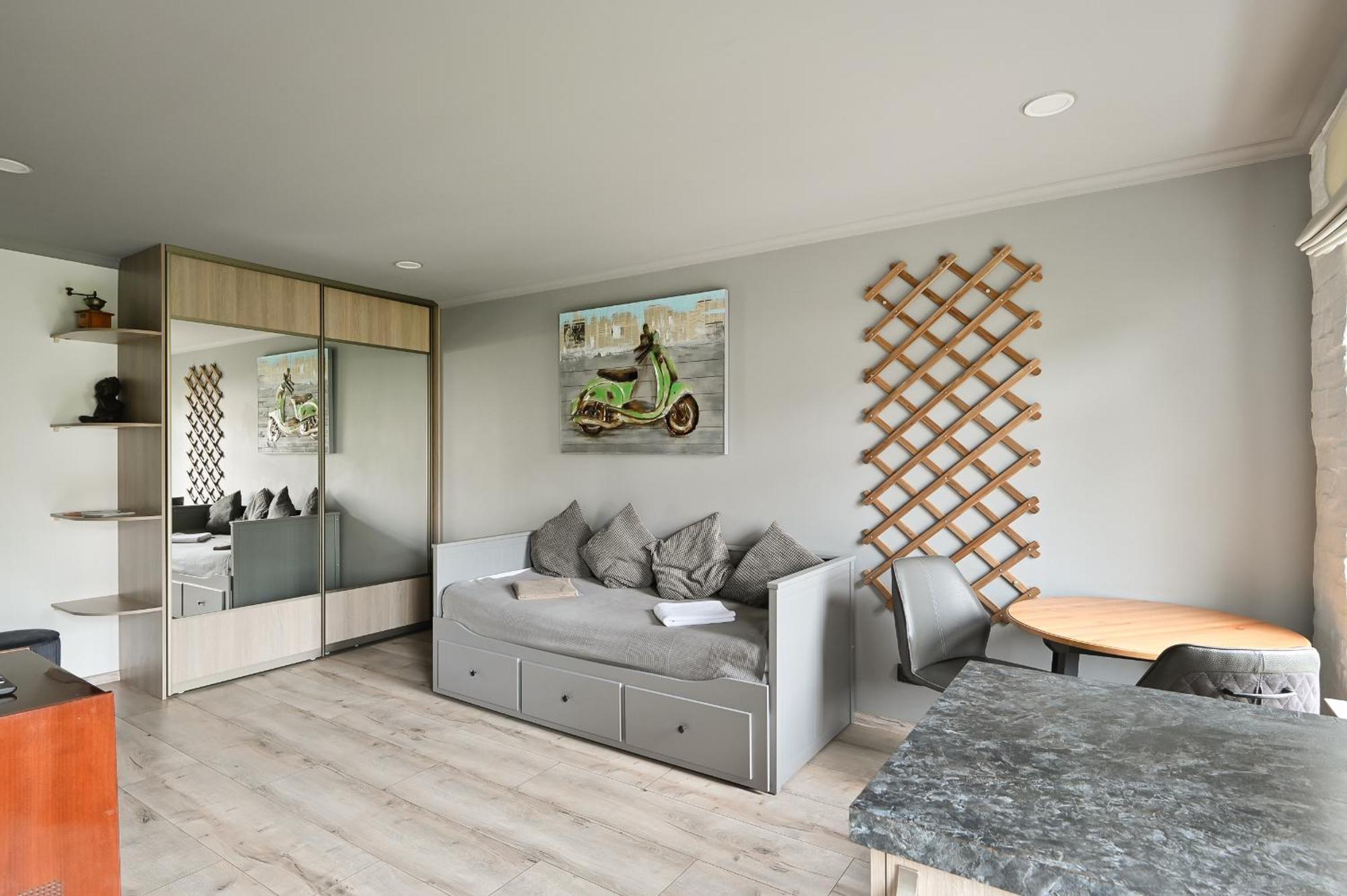 Loft Design Studio Apartment & Free Parking Riga Bagian luar foto