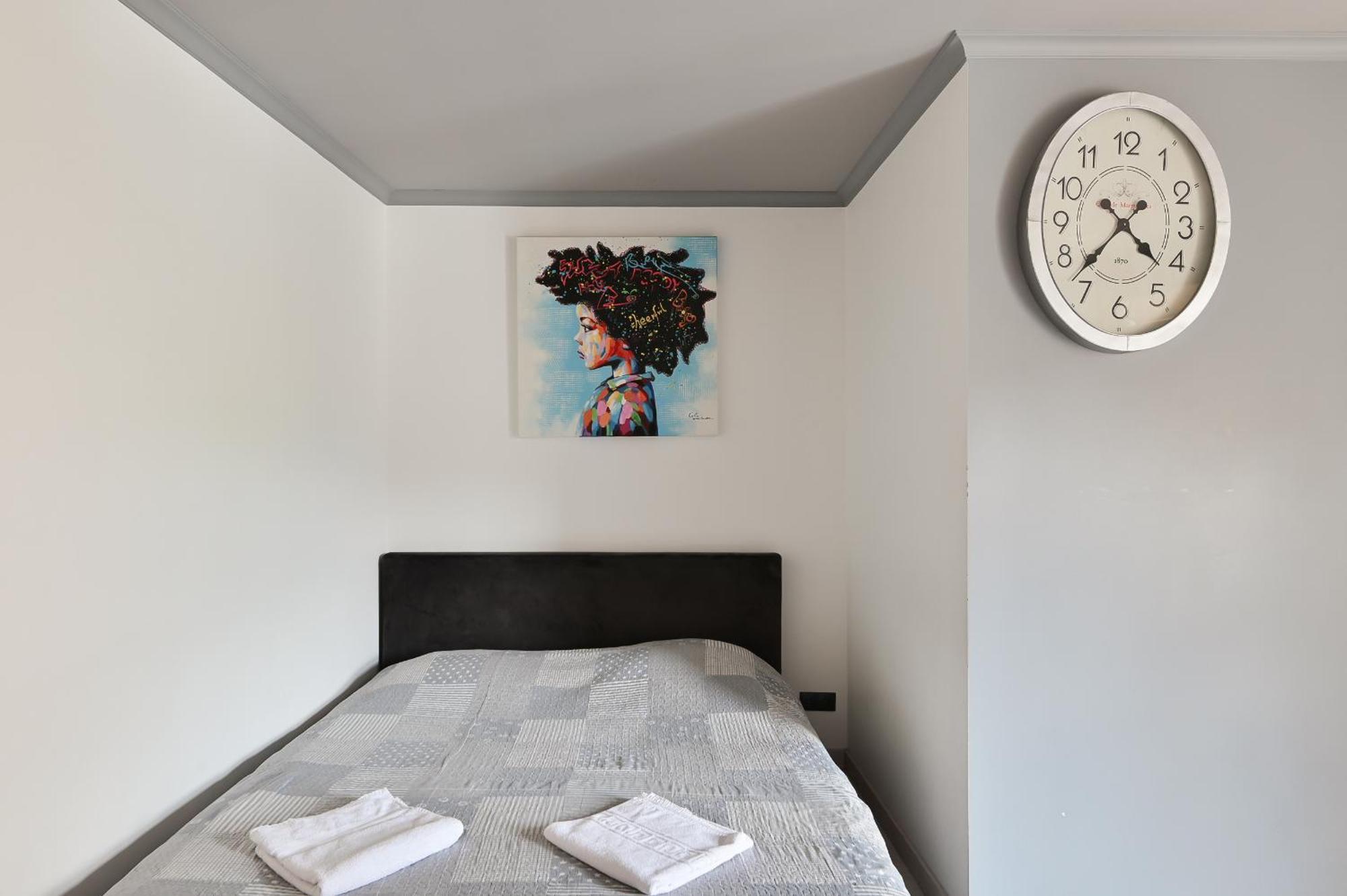 Loft Design Studio Apartment & Free Parking Riga Bagian luar foto