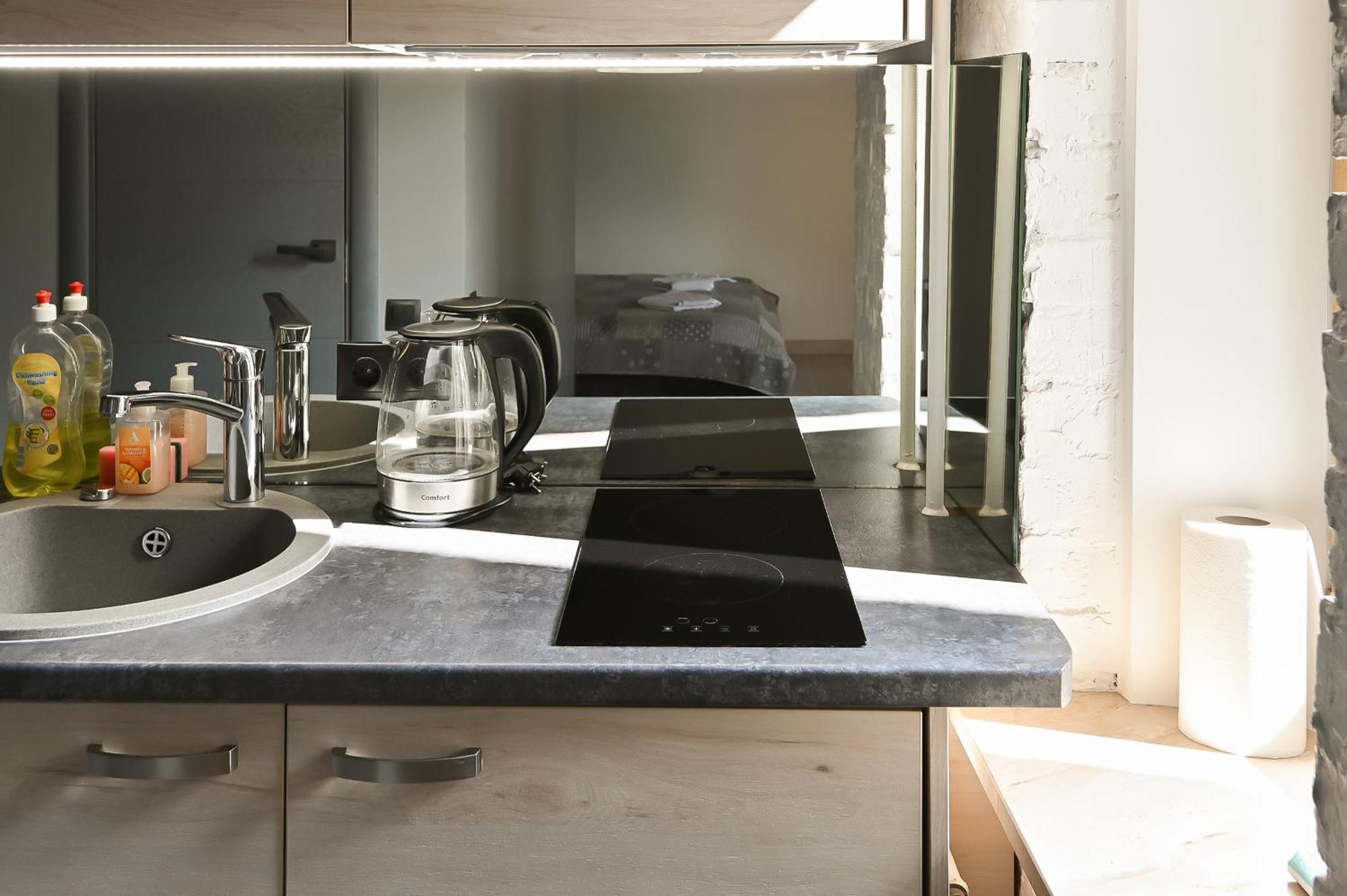 Loft Design Studio Apartment & Free Parking Riga Bagian luar foto